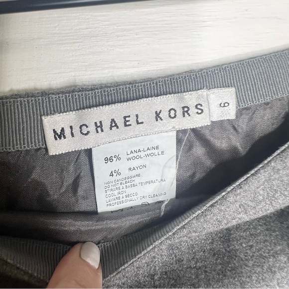 Michael Kors • Wool Blend Gray Side Zip Midi Skirt Size 6 - Picture 2 of 5